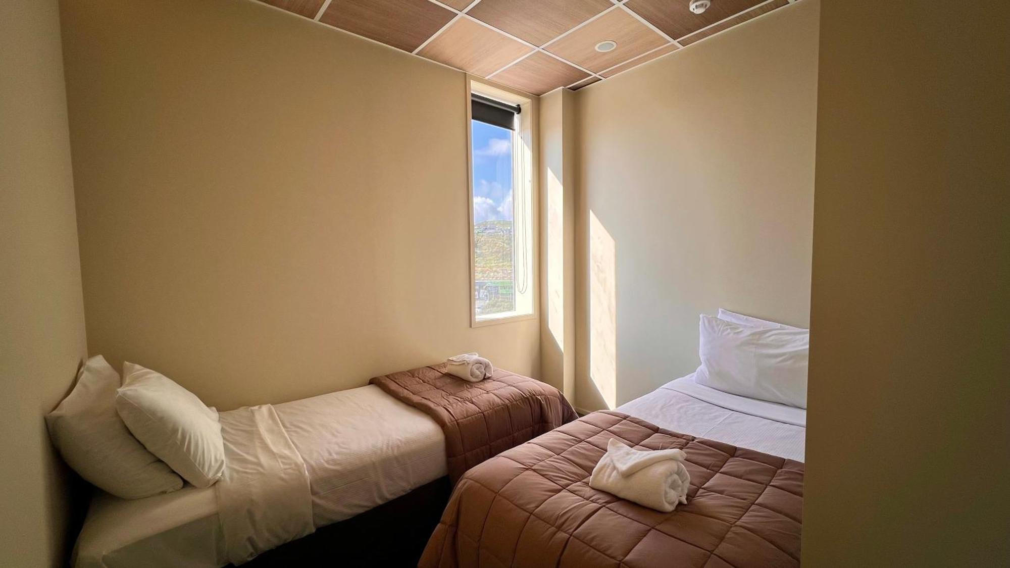 The Post Hotel Porirua Luaran gambar